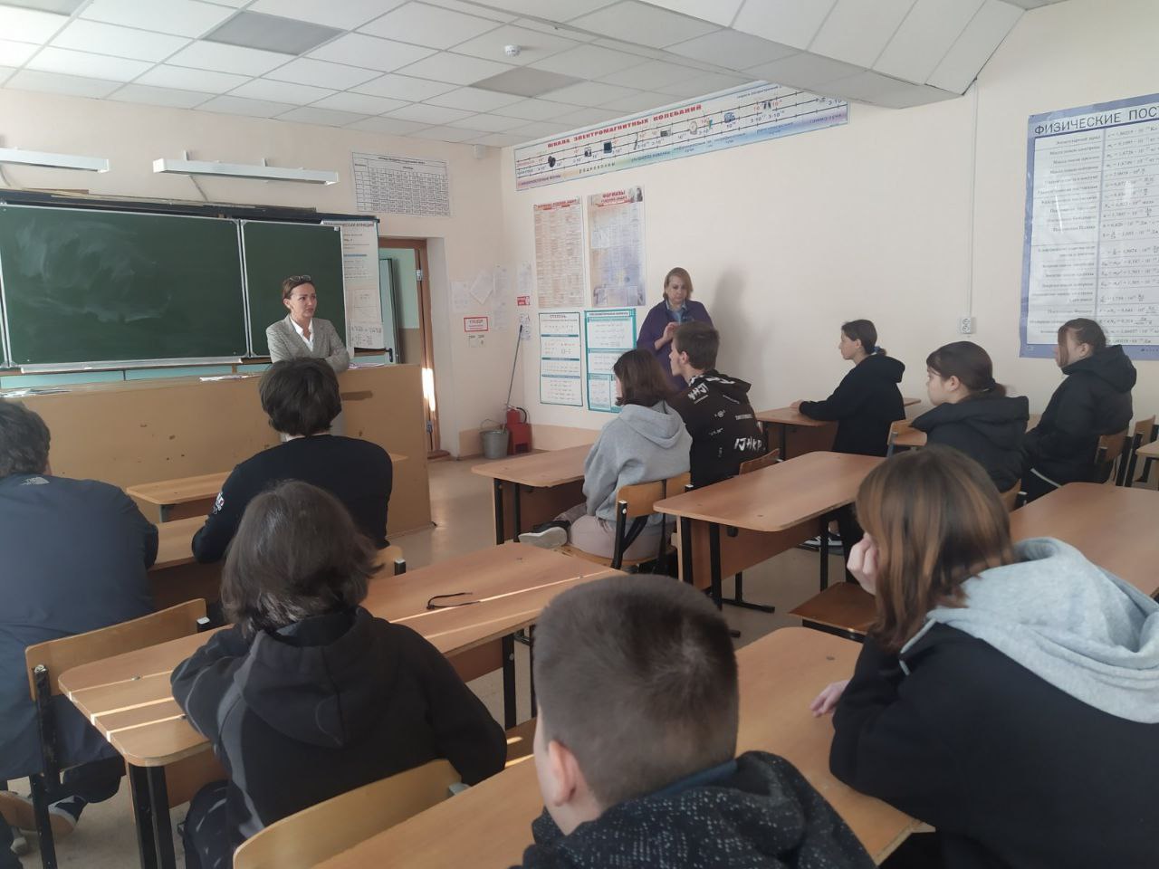 Судья Ярковского районного суда провела встречу со студентами