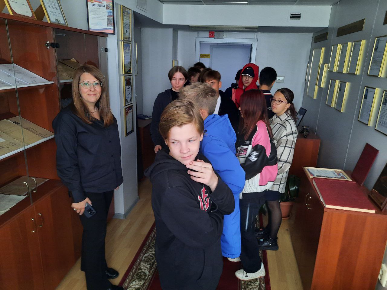 Школьники посетили Ленинский районный суд Тюмени
